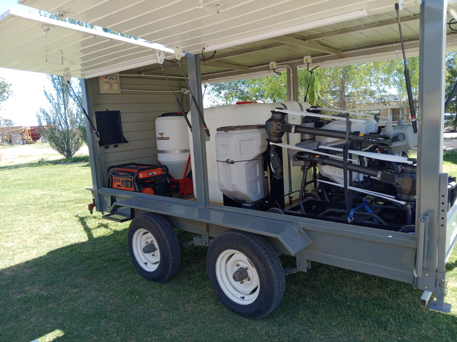 Generador y tanque de mezcla